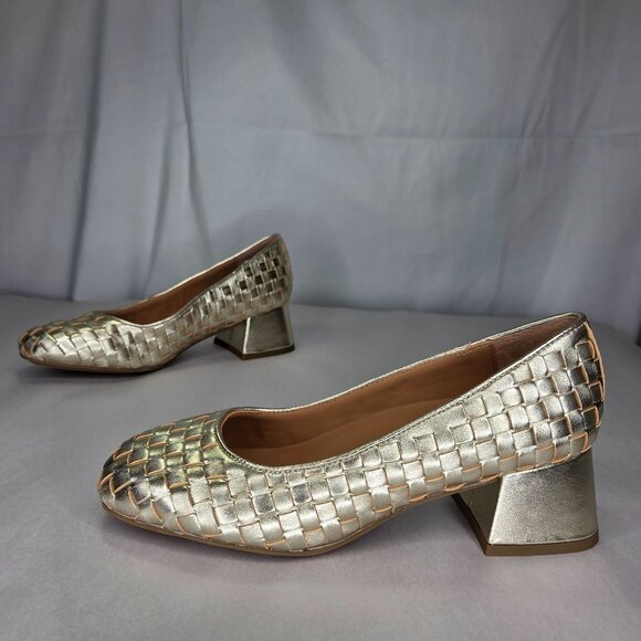 NWT Gentle Souls Women's Lancine Woven Block-Heel Pumps - Soft Gold Leather - Picture 1 of 8